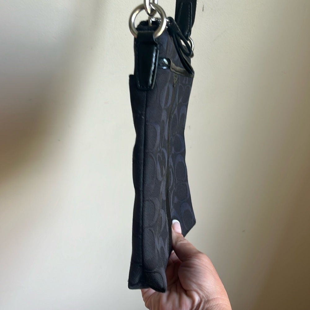 Coach Swing-pack Black Crossbody Bag - Picture 4 of 12